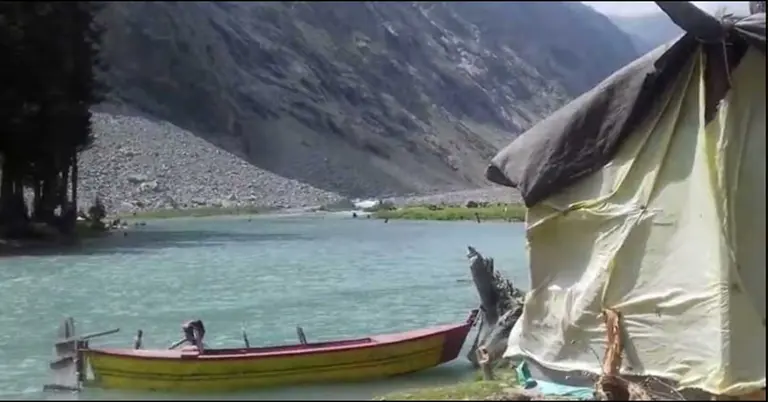 পাখতুনখোয়ার সোয়াত নদীর সাইফউল্লাহ হ্রদ
